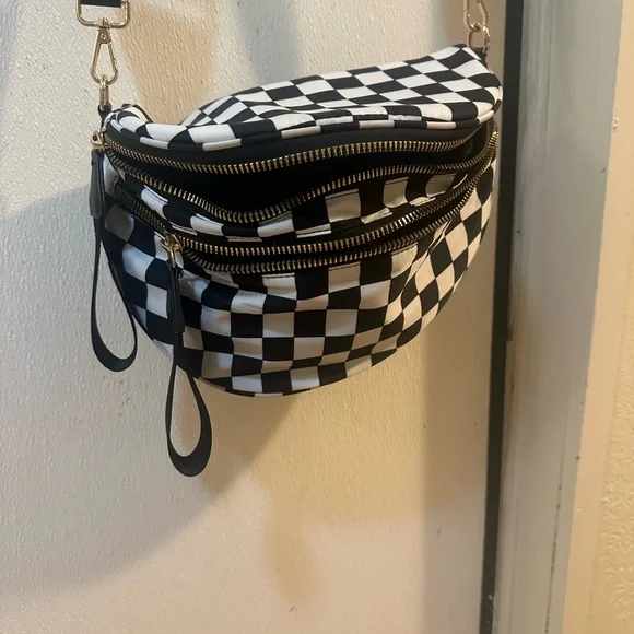 Checkered Black and White Crossbody Bag - Picture 3 of 7